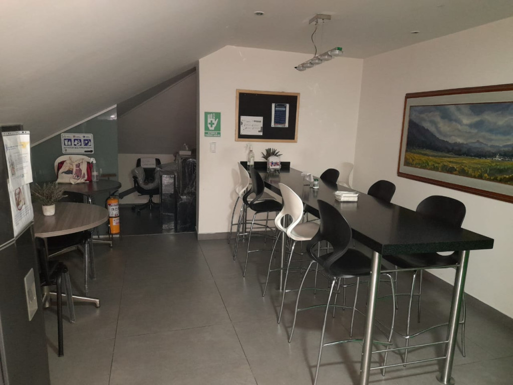 Oficina en arriendo en Quinta Camacho, Bogotá, 456 m² · foto 17 de 24