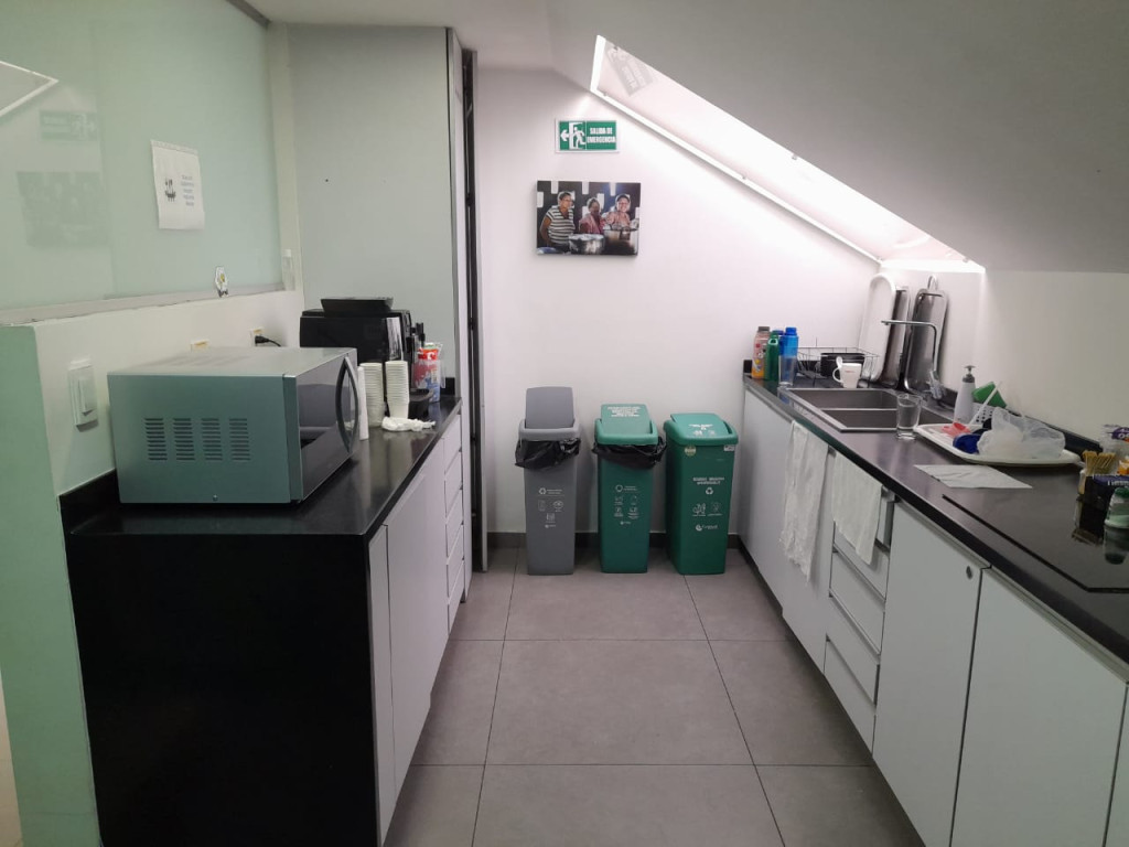 Oficina en arriendo en Quinta Camacho, Bogotá, 456 m² · foto 18 de 24