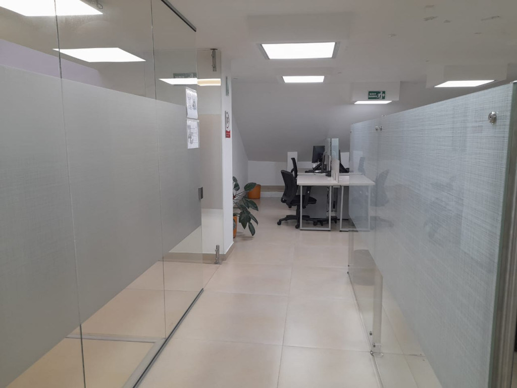 Oficina en arriendo en Quinta Camacho, Bogotá, 456 m² · foto 24 de 24