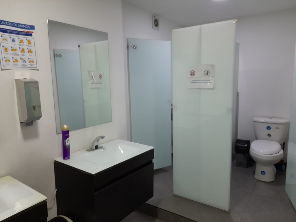 Oficina en arriendo en Quinta Camacho, Bogotá, 456 m² · foto 4 de 24