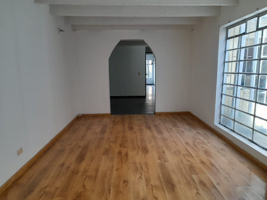 Casa de 4 alcobas en venta en Mandalay I Sector, Bogotá, 201 m² · foto 13 de 24