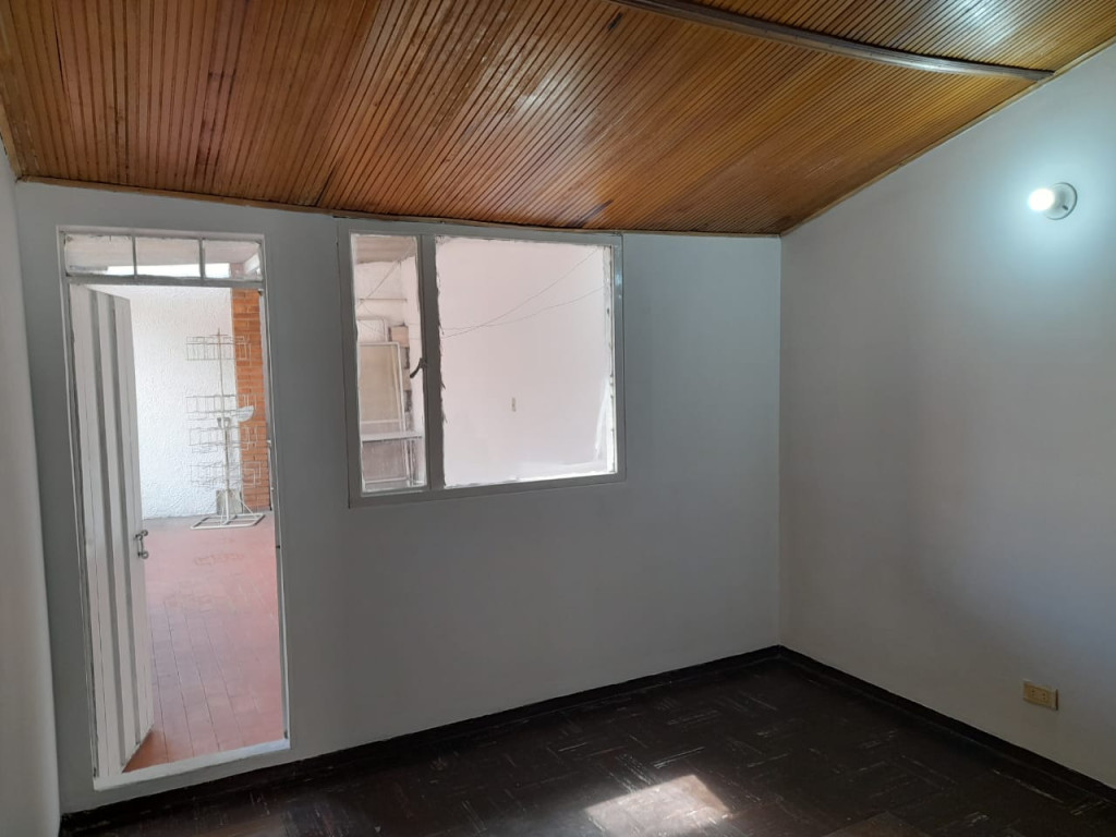 Casa de 4 alcobas en venta en Mandalay I Sector, Bogotá, 201 m² · foto 19 de 24