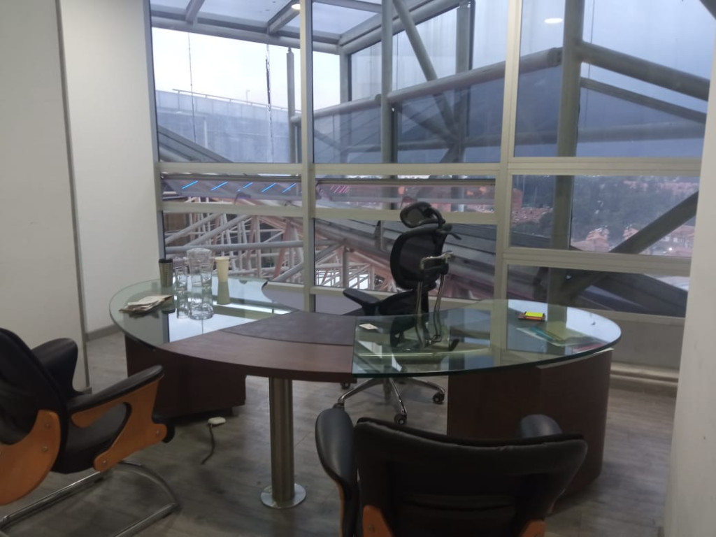 Oficina en arriendo en Mirandela, Bogotá, 57 m² · foto 2 de 16