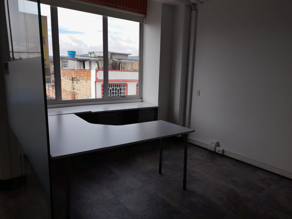 Oficina en arriendo en La Merced Norte, Bogotá, 122 m² · foto 6 de 14