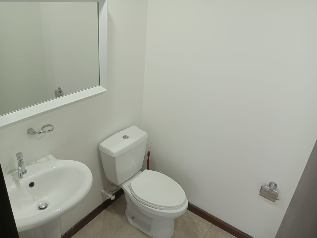 Oficina en arriendo en La Porciuncula, Bogotá, 110 m² · foto 13 de 24