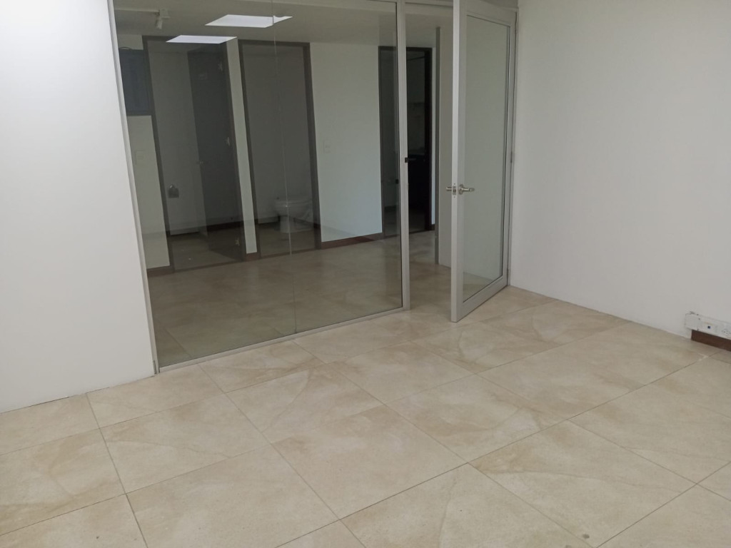 Oficina en arriendo en La Porciuncula, Bogotá, 110 m² · foto 4 de 24