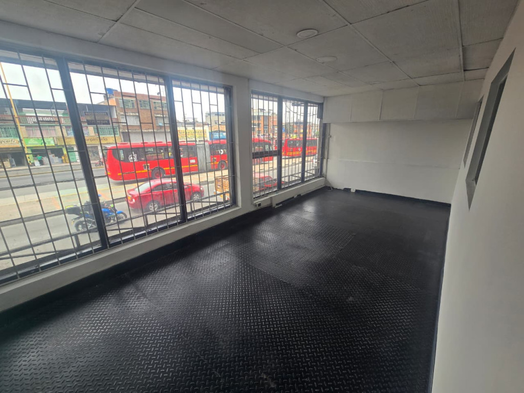 Local en arriendo en Santa Lucía, Bogotá, 297 m² · foto 11 de 24