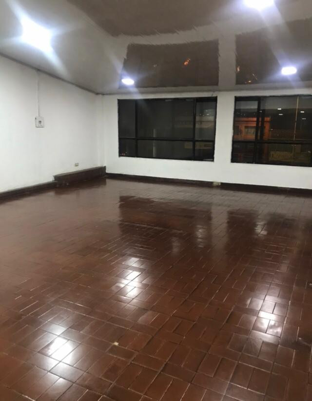 Local en arriendo en Santa Lucía, Bogotá, 297 m² · foto 23 de 24