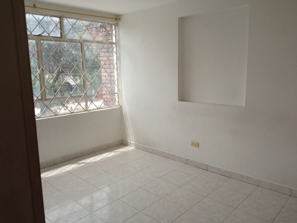 Casa de 3 alcobas en venta en Ciudad Jardín Sur, Bogotá, 332 m² · foto 15 de 21