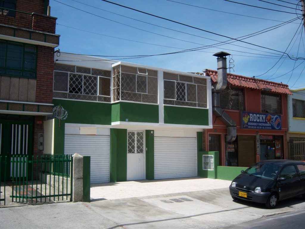 Casa de 3 alcobas en venta en Ciudad Jardín Sur, Bogotá, 332 m² · foto 3 de 21