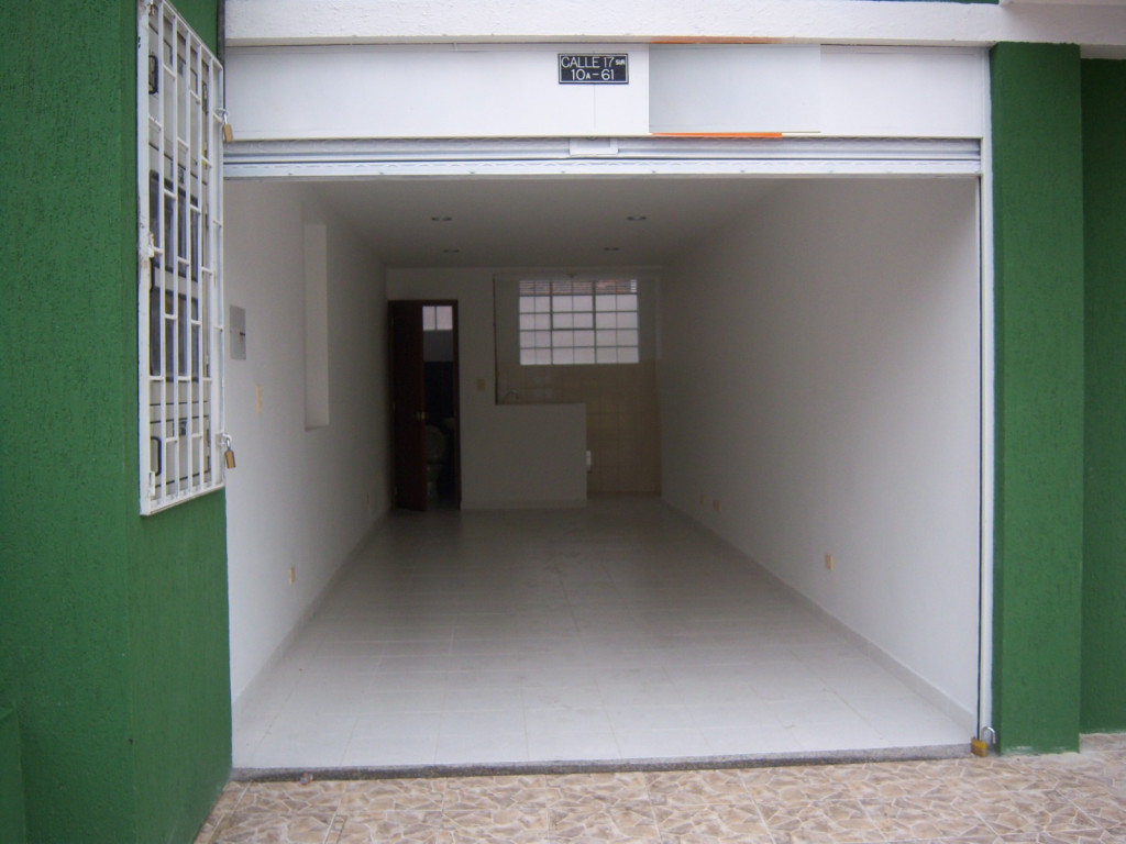 Casa de 3 alcobas en venta en Ciudad Jardín Sur, Bogotá, 332 m² · foto 4 de 21