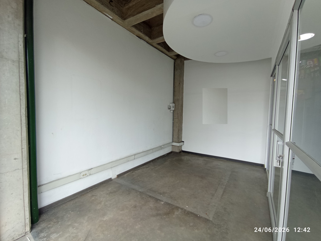 Local en arriendo en Galerías, Bogotá, 14 m² · foto 4 de 5
