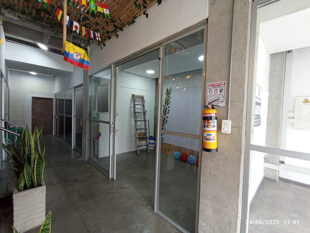Local en arriendo en Galerías, Bogotá, 11 m² · foto 3 de 5