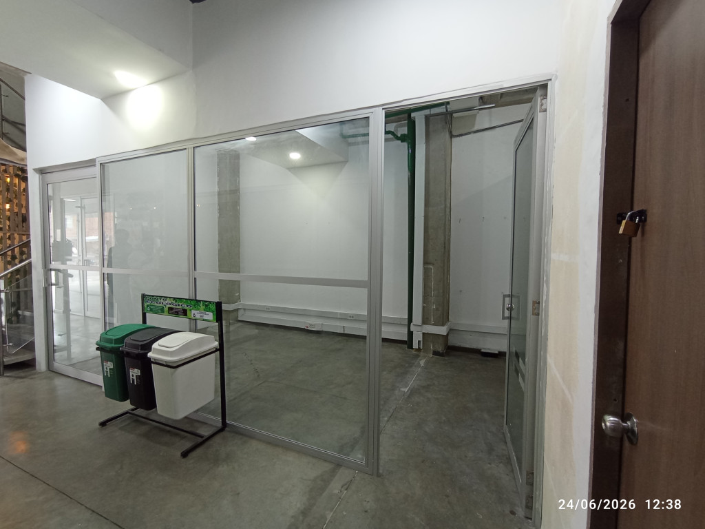 Local en arriendo en Galerías, Bogotá, 11 m² · foto 2 de 6