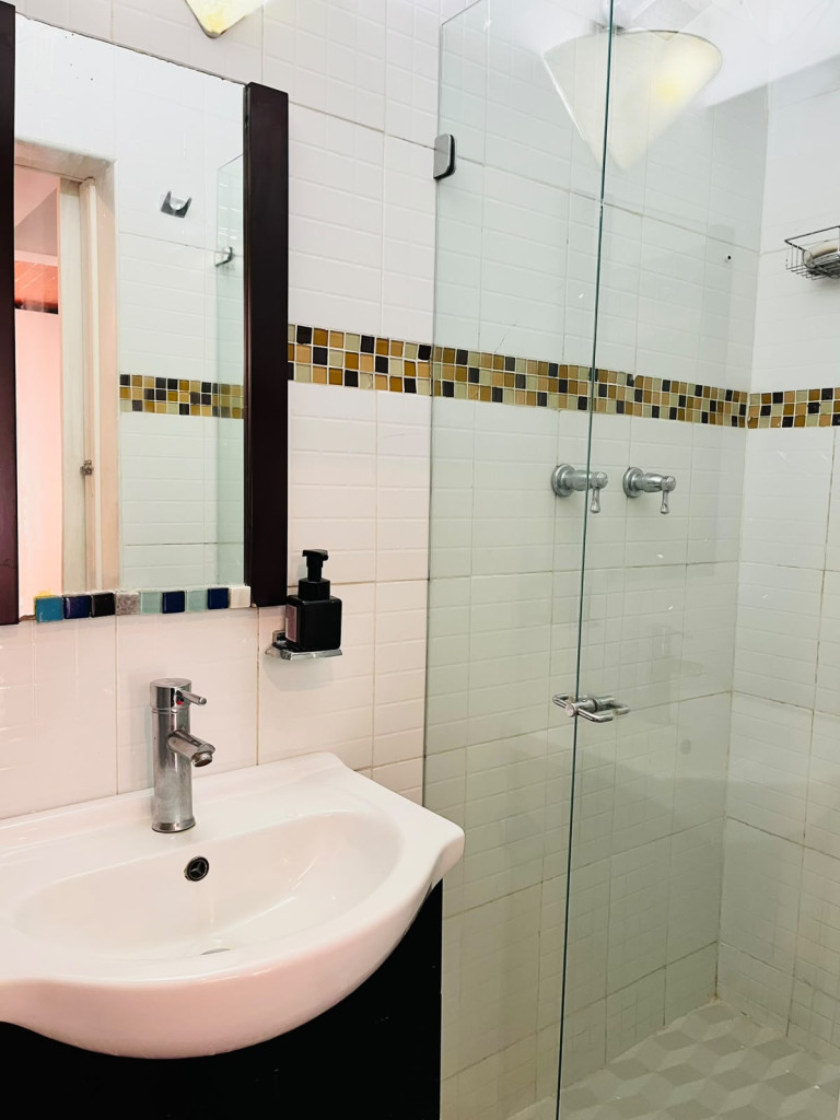 Casa de 5 alcobas en venta en Pasadena, Bogotá, 330 m² · foto 14 de 24
