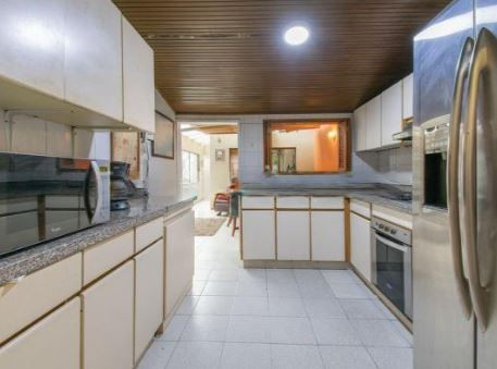 Casa de 5 alcobas en venta en Pasadena, Bogotá, 330 m² · foto 17 de 24