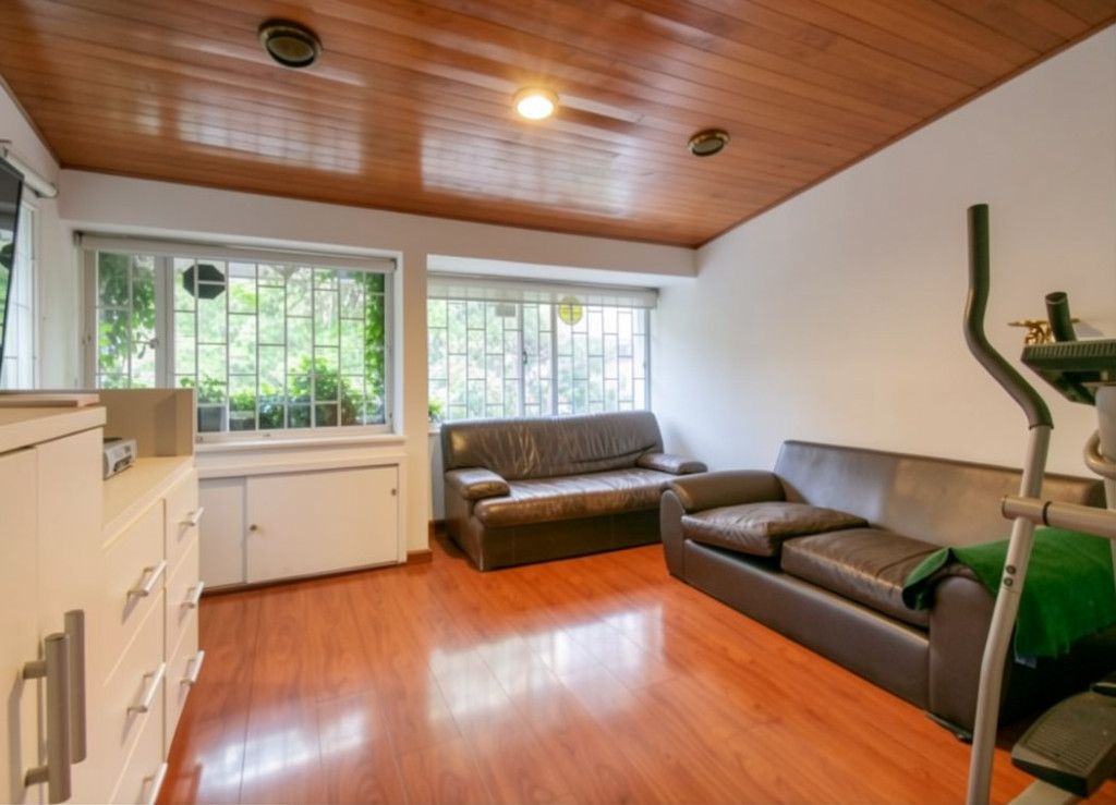 Casa de 5 alcobas en venta en Pasadena, Bogotá, 330 m² · foto 21 de 24
