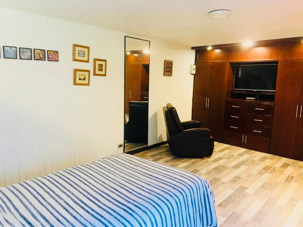 Casa de 5 alcobas en venta en Pasadena, Bogotá, 330 m² · foto 10 de 24
