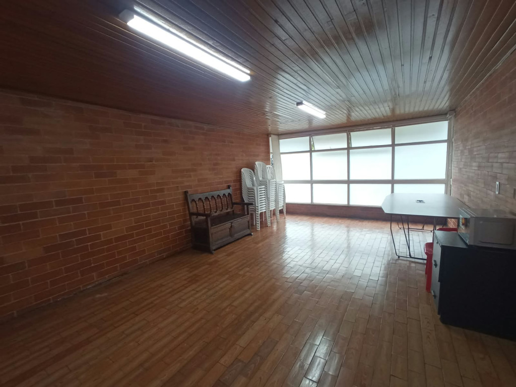 Apartamento de 2 alcobas en venta en San José De Spring, Bogotá, 65 m² · foto 11 de 13