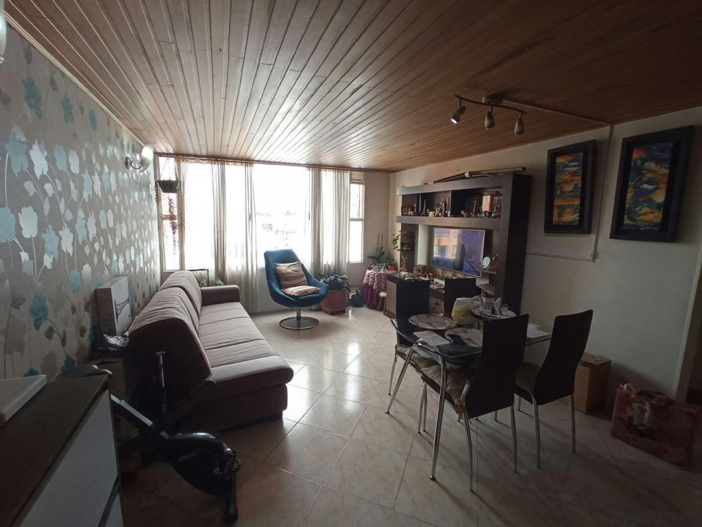 Apartamento de 2 alcobas en venta en San José De Spring, Bogotá, 65 m² · foto 2 de 13