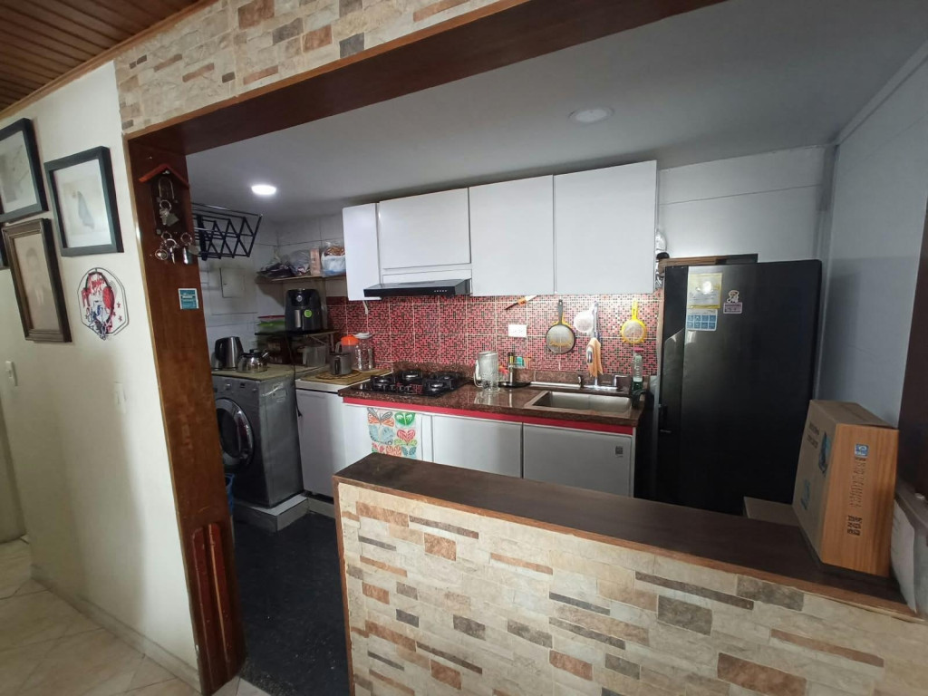 Apartamento de 2 alcobas en venta en San José De Spring, Bogotá, 65 m² · foto 4 de 13