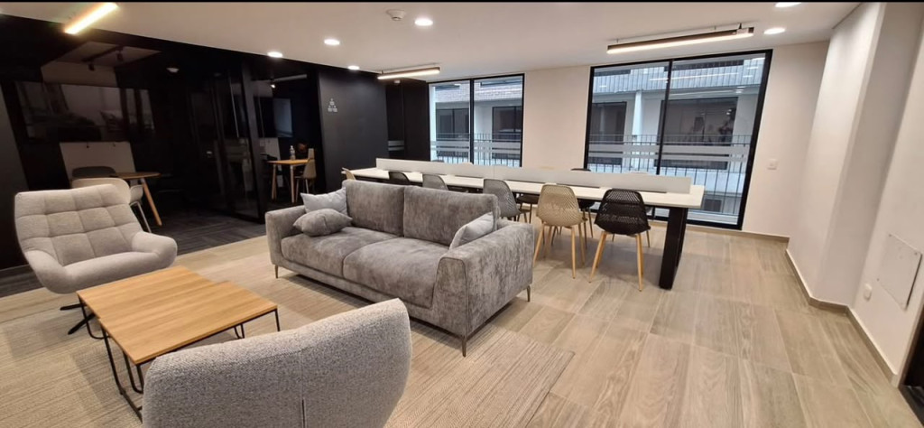 Apartaestudio en arriendo en Alcázares Norte, Bogotá, 28 m² · foto 2 de 24