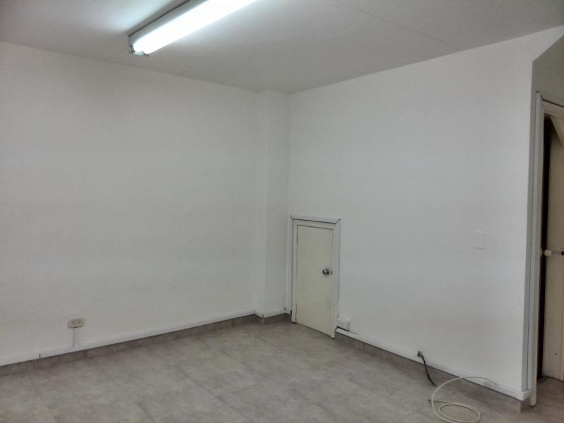 Oficina en arriendo en El Lago, Bogotá, 16 m² · foto 6 de 17