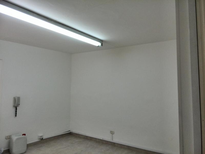 Oficina en arriendo en El Lago, Bogotá, 16 m² · foto 11 de 17