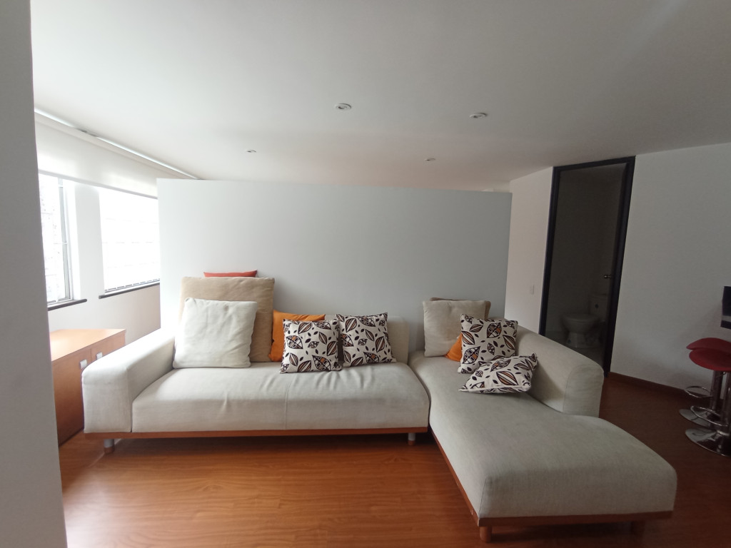 Apartaestudio en venta en Los Rosales, Bogotá, 50 m² · foto 10 de 20