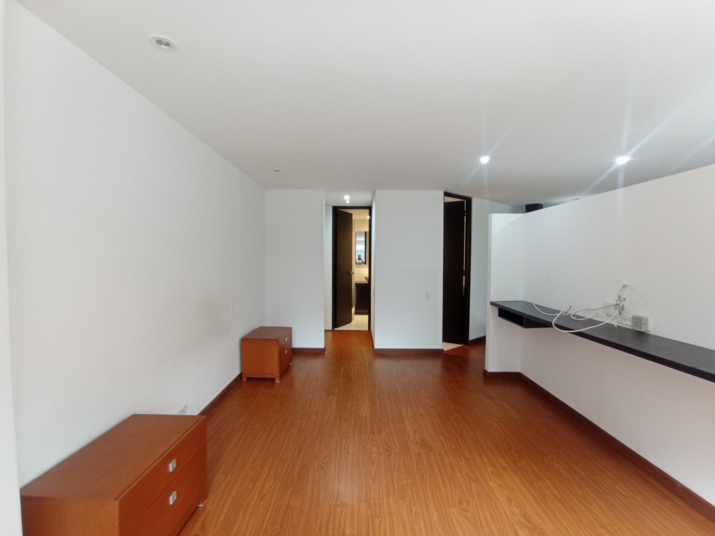 Apartaestudio en venta en Los Rosales, Bogotá, 50 m² · foto 14 de 20
