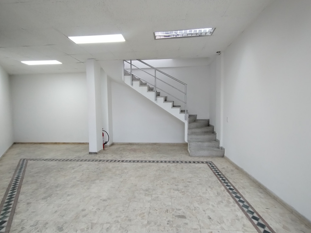 Local en venta en Suba Centro, Bogotá, 77 m² · foto 3 de 18
