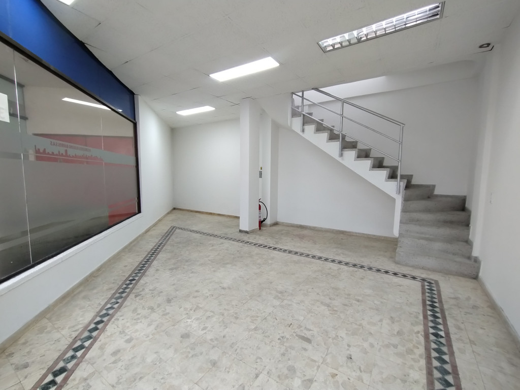 Local en venta en Suba Centro, Bogotá, 77 m² · foto 4 de 18