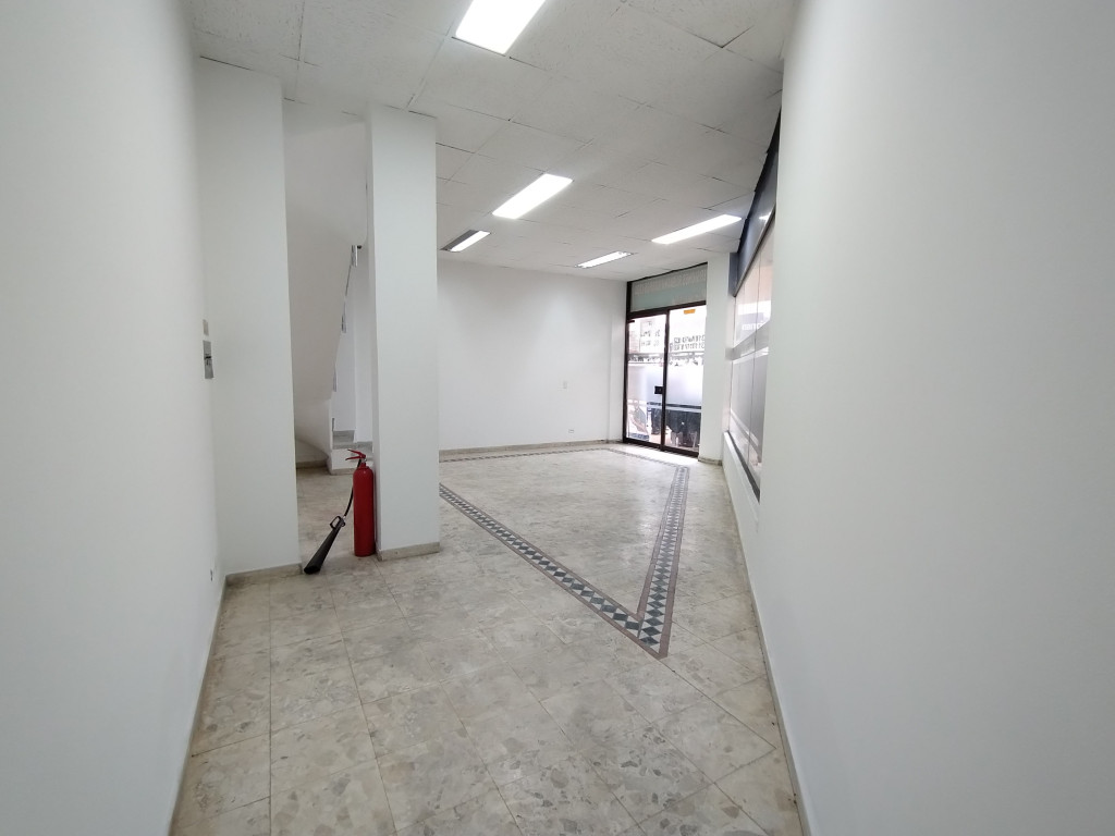 Local en venta en Suba Centro, Bogotá, 77 m² · foto 6 de 18