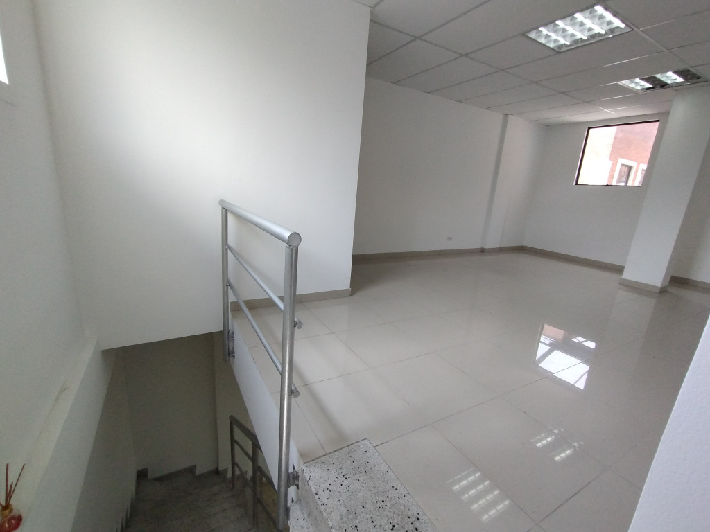 Local en venta en Suba Centro, Bogotá, 77 m² · foto 7 de 18