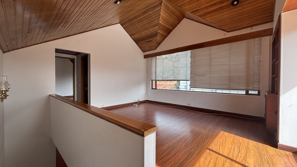 Apartamento de 3 alcobas en venta en Los Lagartos, Bogotá, 176 m² · foto 15 de 24