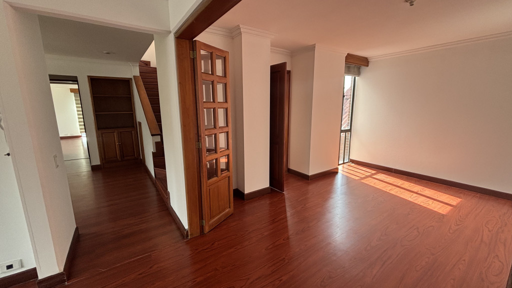 Apartamento de 3 alcobas en venta en Los Lagartos, Bogotá, 176 m² · foto 5 de 24