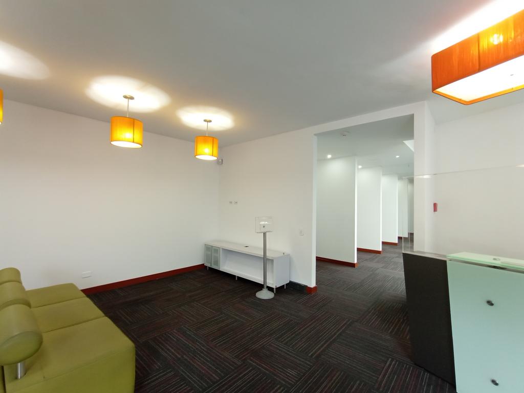Oficina en arriendo en El Nogal, Bogotá, 433 m² · foto 4 de 24