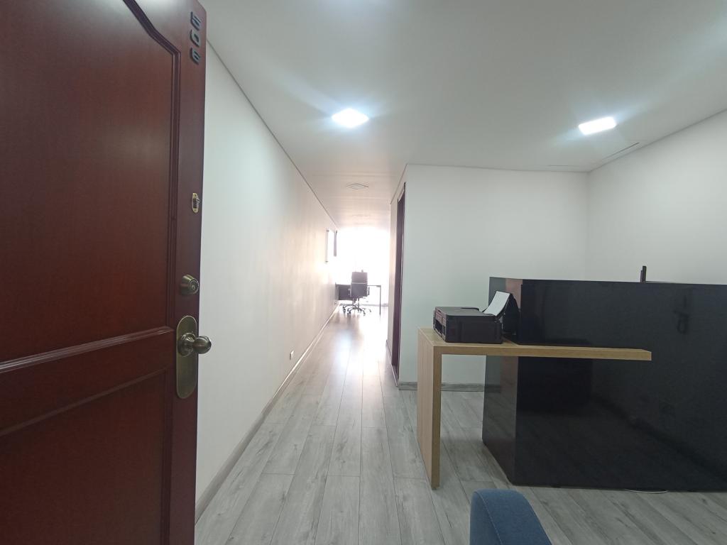 Oficina en venta en Chico Norte, Bogotá, 32 m² · foto 10 de 21