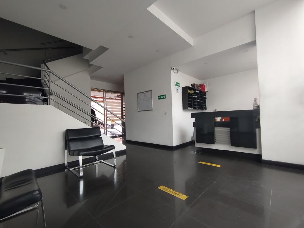 Oficina en arriendo en Santa Barbara, Bogotá, 56 m² · foto 13 de 14