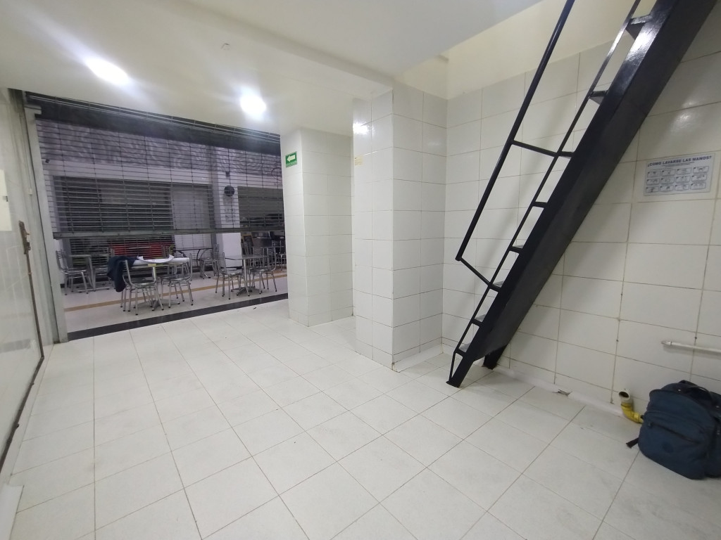 Local en venta en Sucre, Bogotá, 30 m² · foto 4 de 12