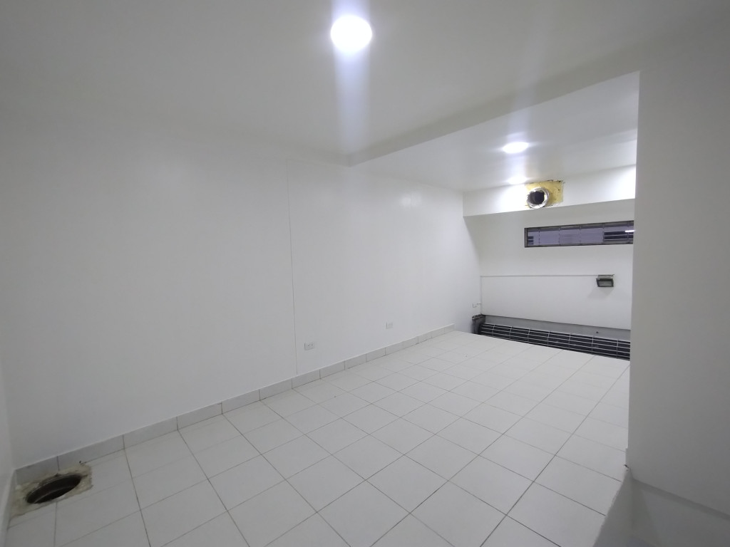 Local en venta en Sucre, Bogotá, 30 m² · foto 5 de 12