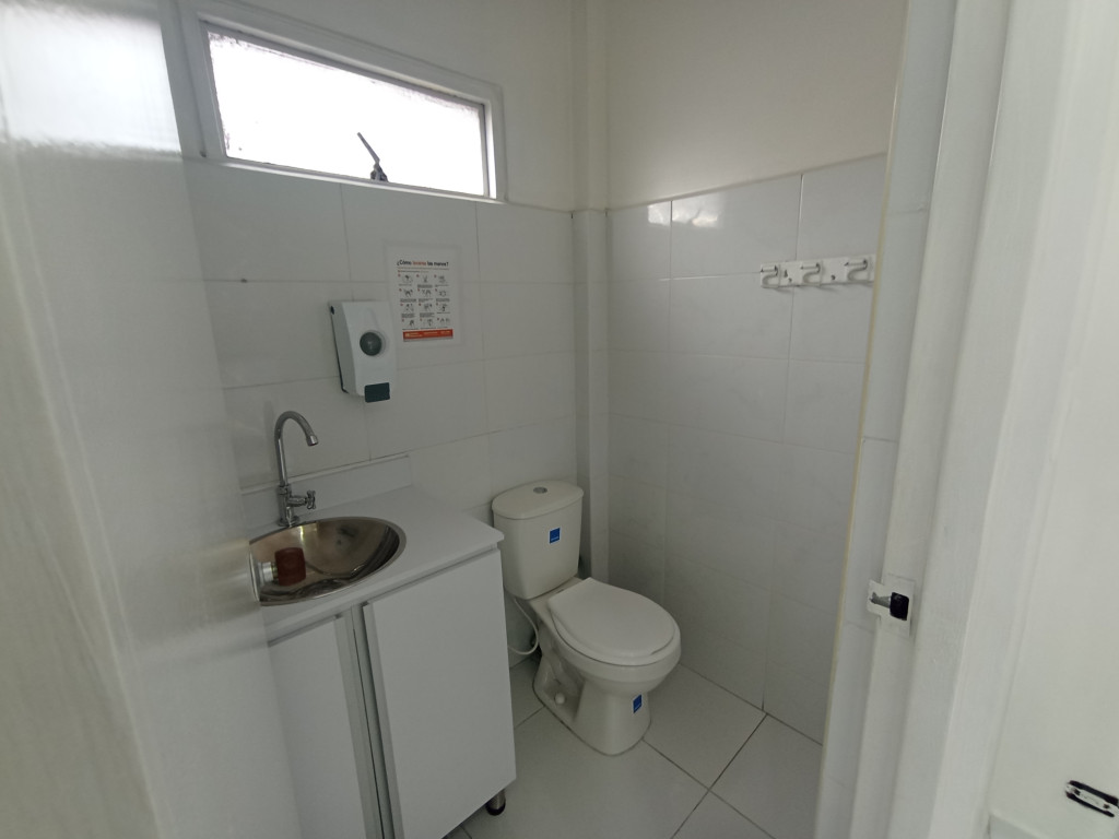 Consultorio en venta en Siete De Agosto, Bogotá, 23 m² · foto 3 de 3