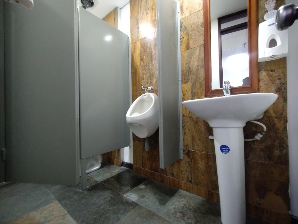 Oficina en arriendo en Chico Norte Ii, Bogotá, 296 m² · foto 7 de 16