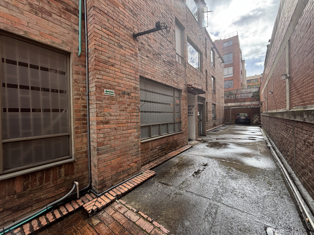 Oficina en arriendo en Santa Barbara Occidental, Bogotá, 110 m² · foto 17 de 18