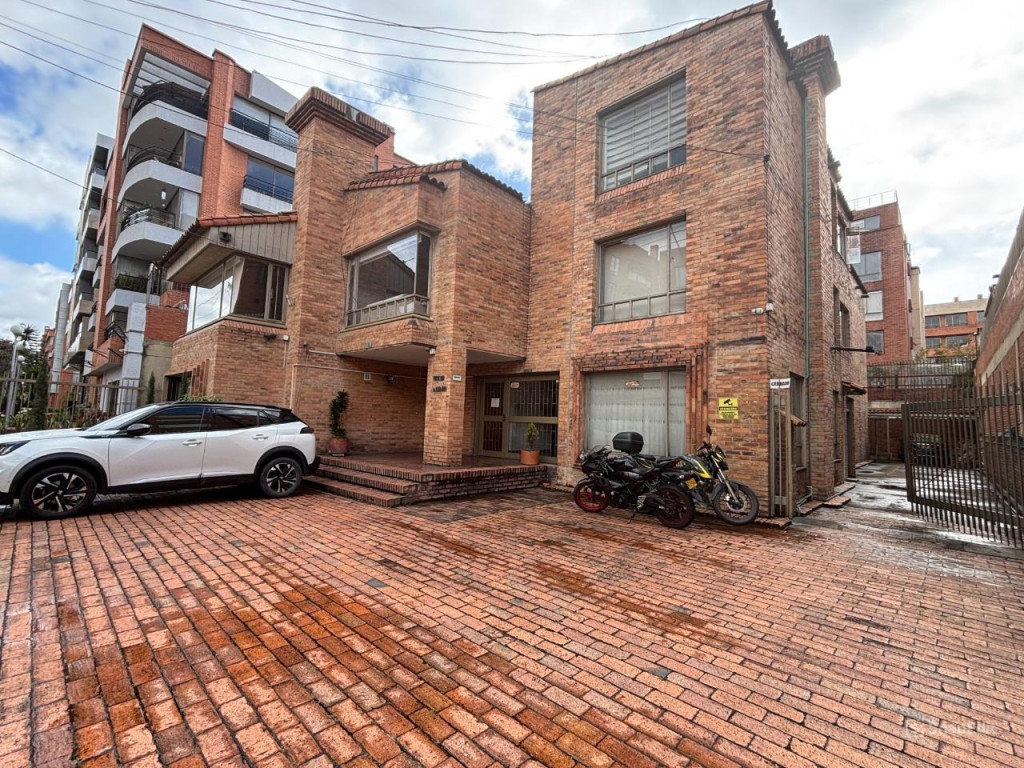 Oficina en arriendo en Santa Barbara Occidental, Bogotá, 110 m² · foto 18 de 18