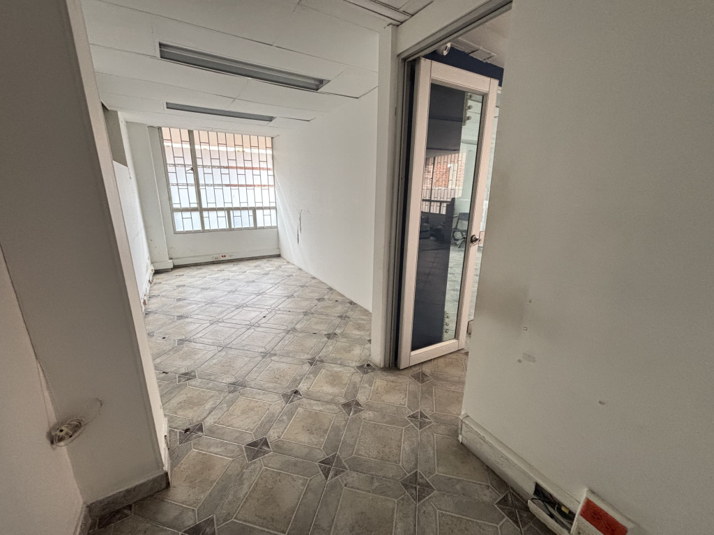 Oficina en arriendo en Santa Barbara Occidental, Bogotá, 110 m² · foto 5 de 18