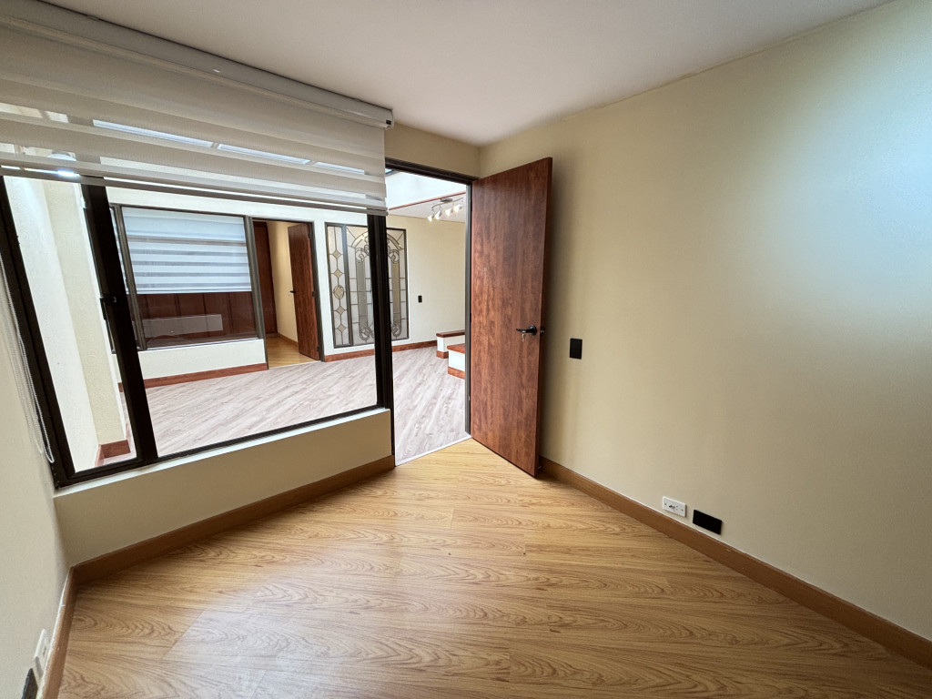 Apartamento de 3 alcobas en arriendo en Cedritos, Bogotá, 135 m² · foto 17 de 24