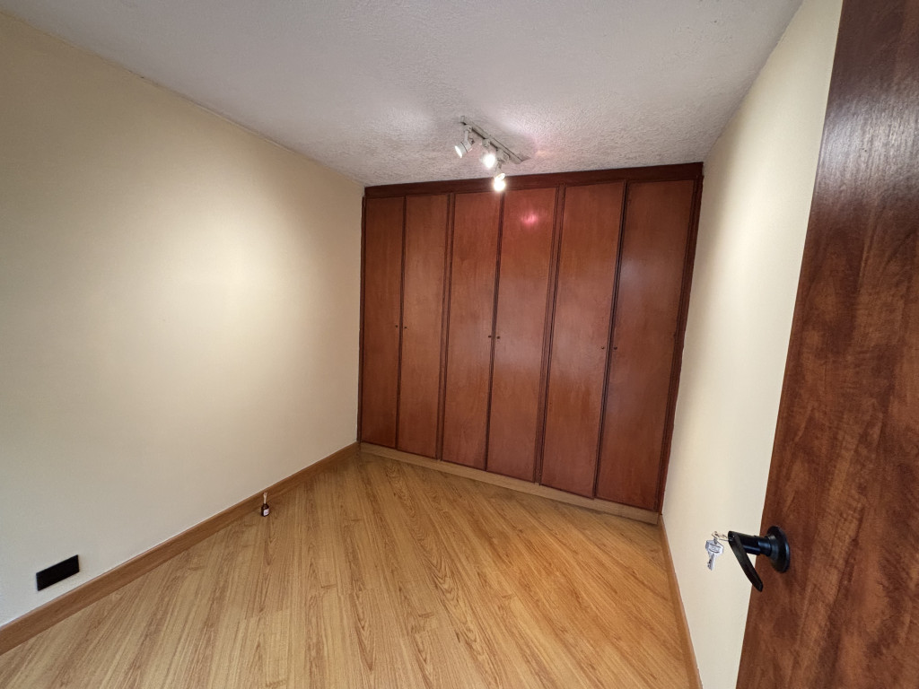 Apartamento de 3 alcobas en arriendo en Cedritos, Bogotá, 135 m² · foto 22 de 24