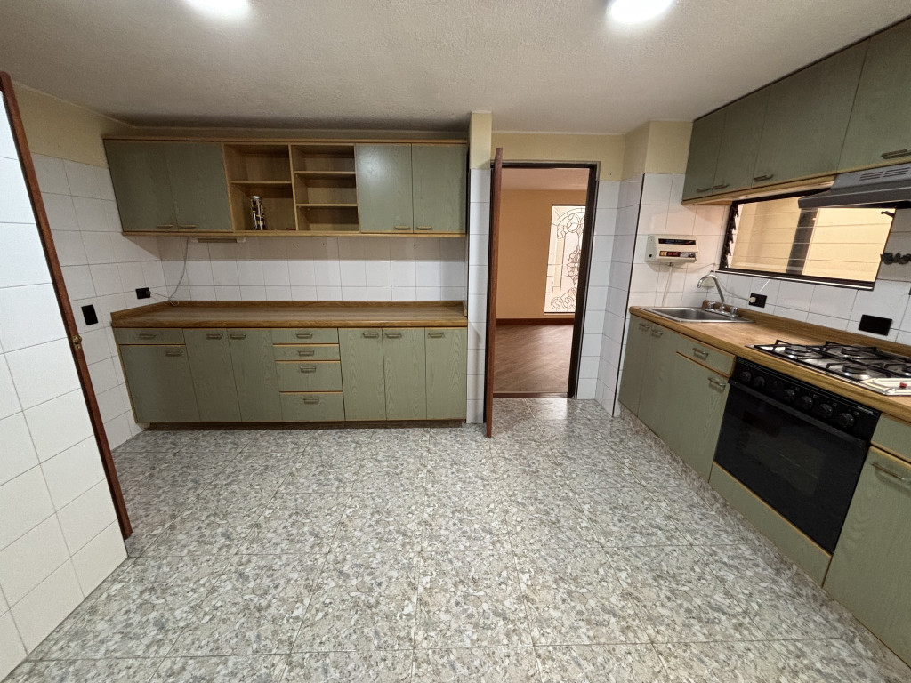 Apartamento de 3 alcobas en arriendo en Cedritos, Bogotá, 135 m² · foto 24 de 24