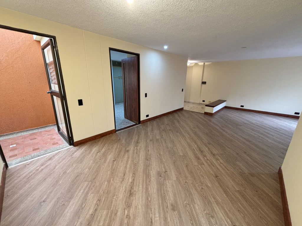 Apartamento de 3 alcobas en arriendo en Cedritos, Bogotá, 135 m² · foto 7 de 24